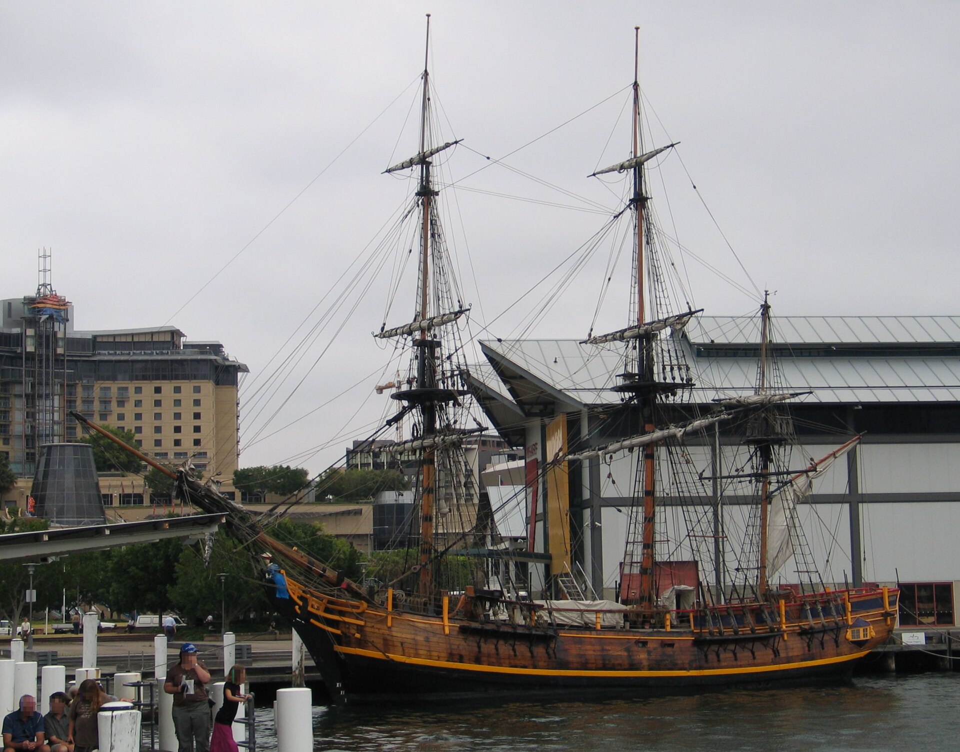 HMS Bounty 1