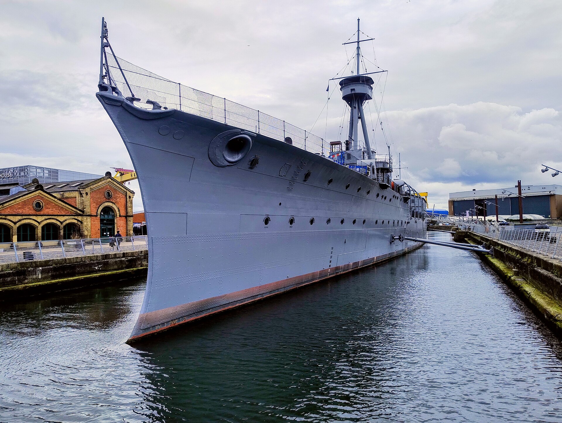 HMS Caroline 4