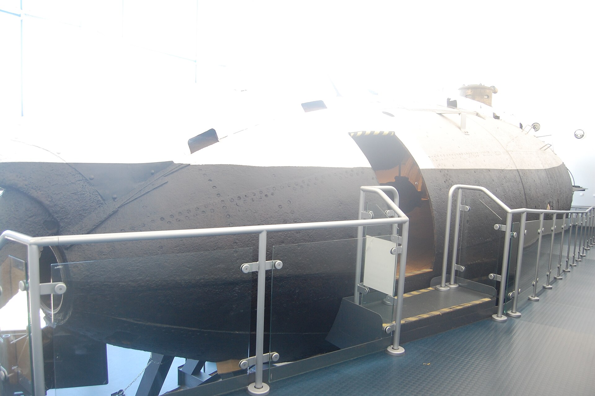 HMS Holland 1 4