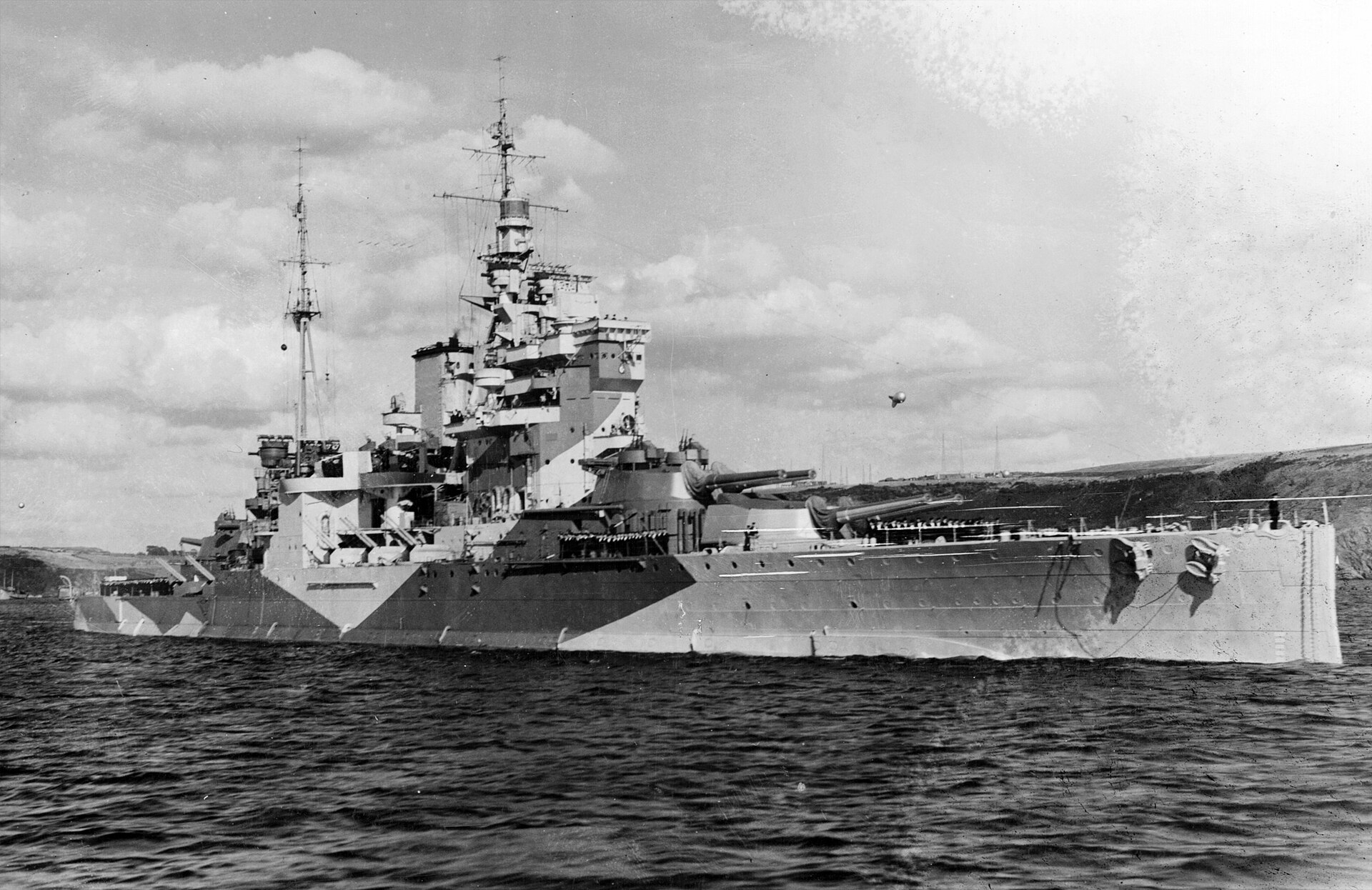 HMS Queen Elizabeth 1