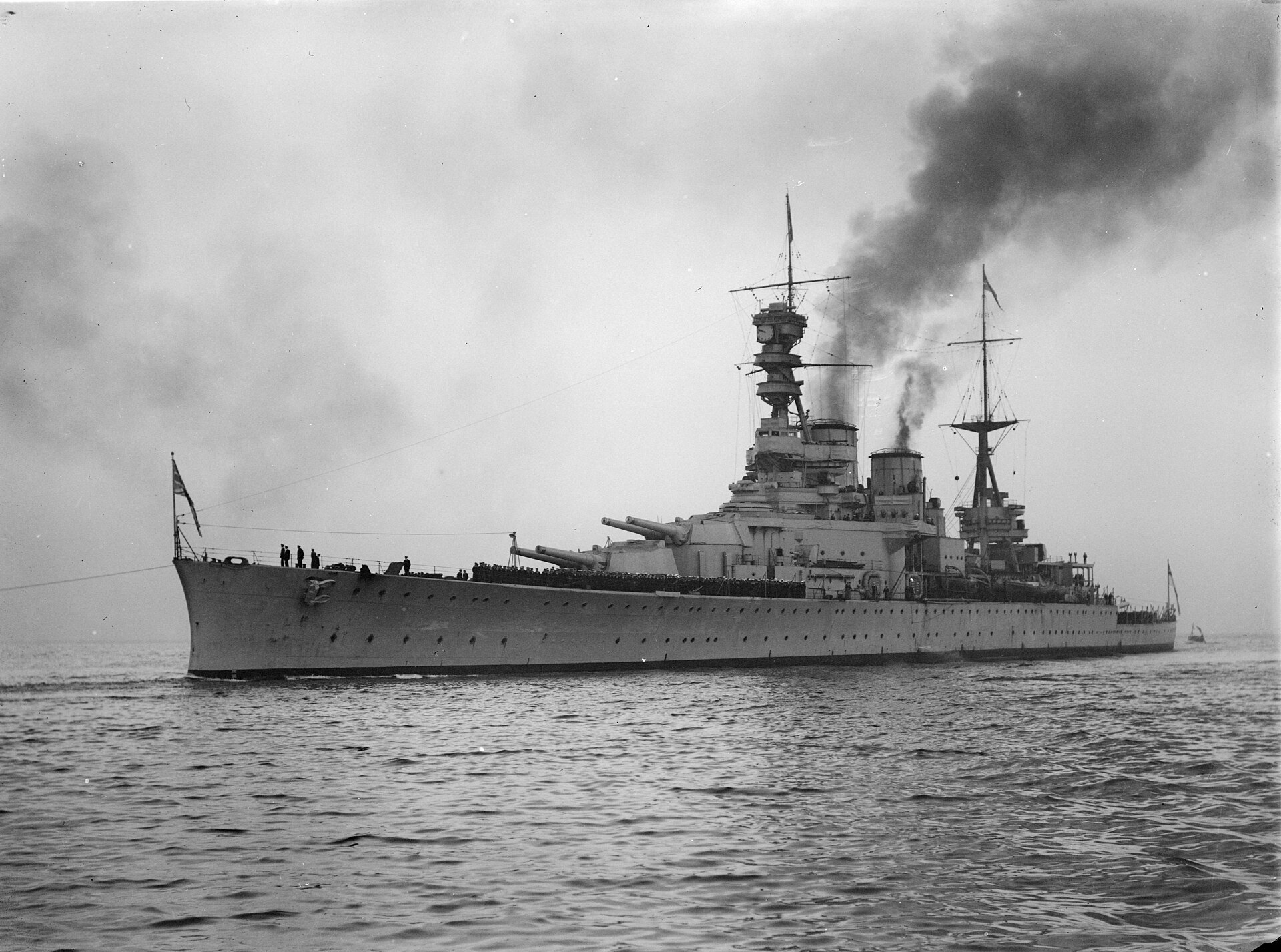 HMS Renown