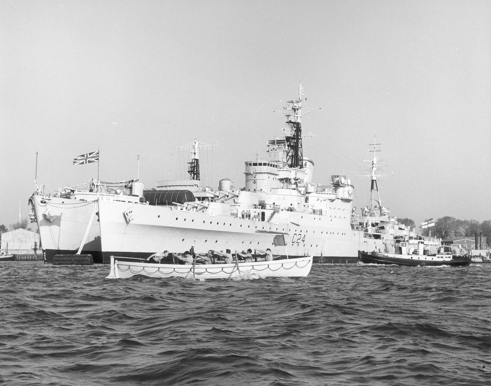 HMS Sheffield (C24) 3