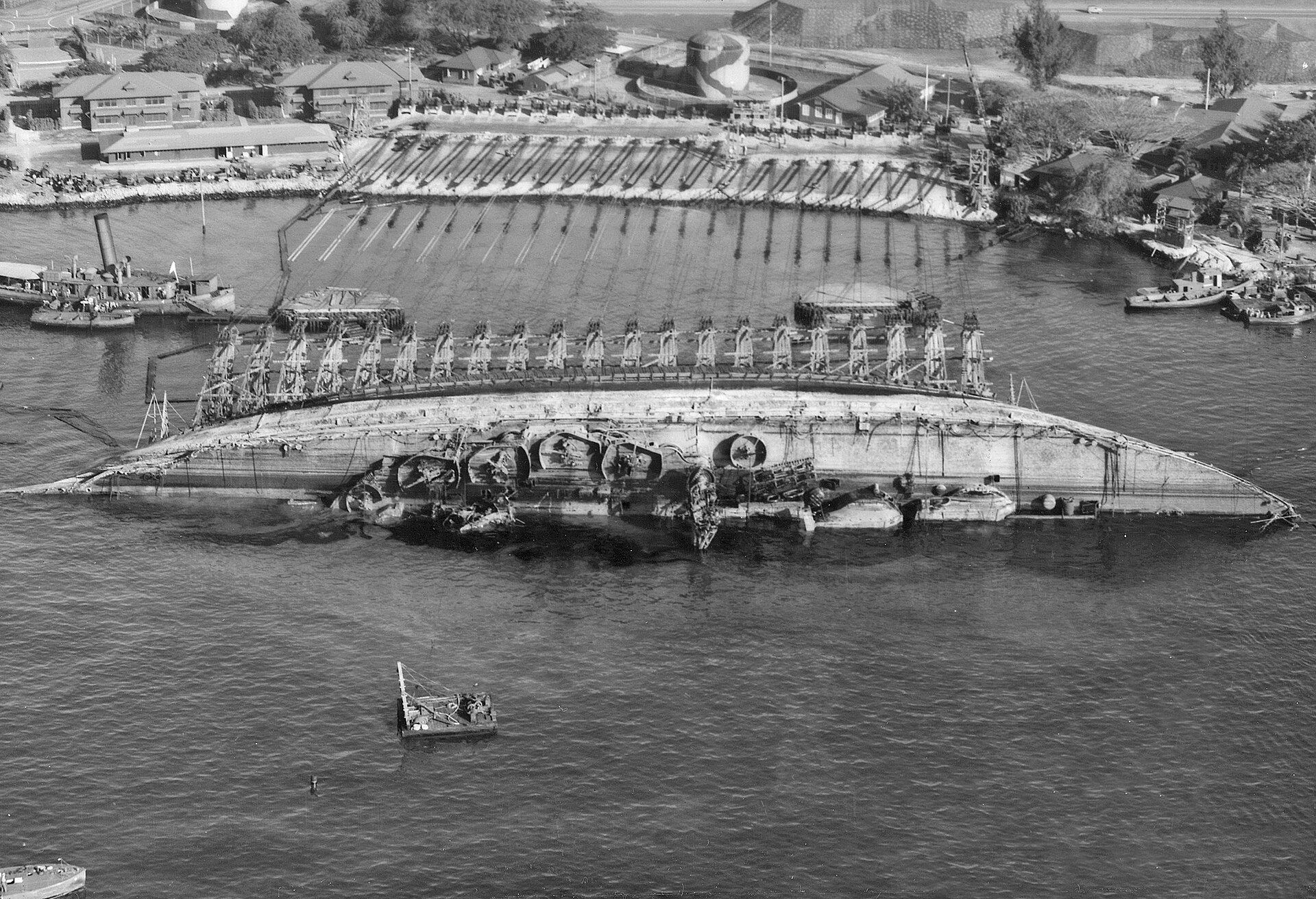 USS Oklahoma 1